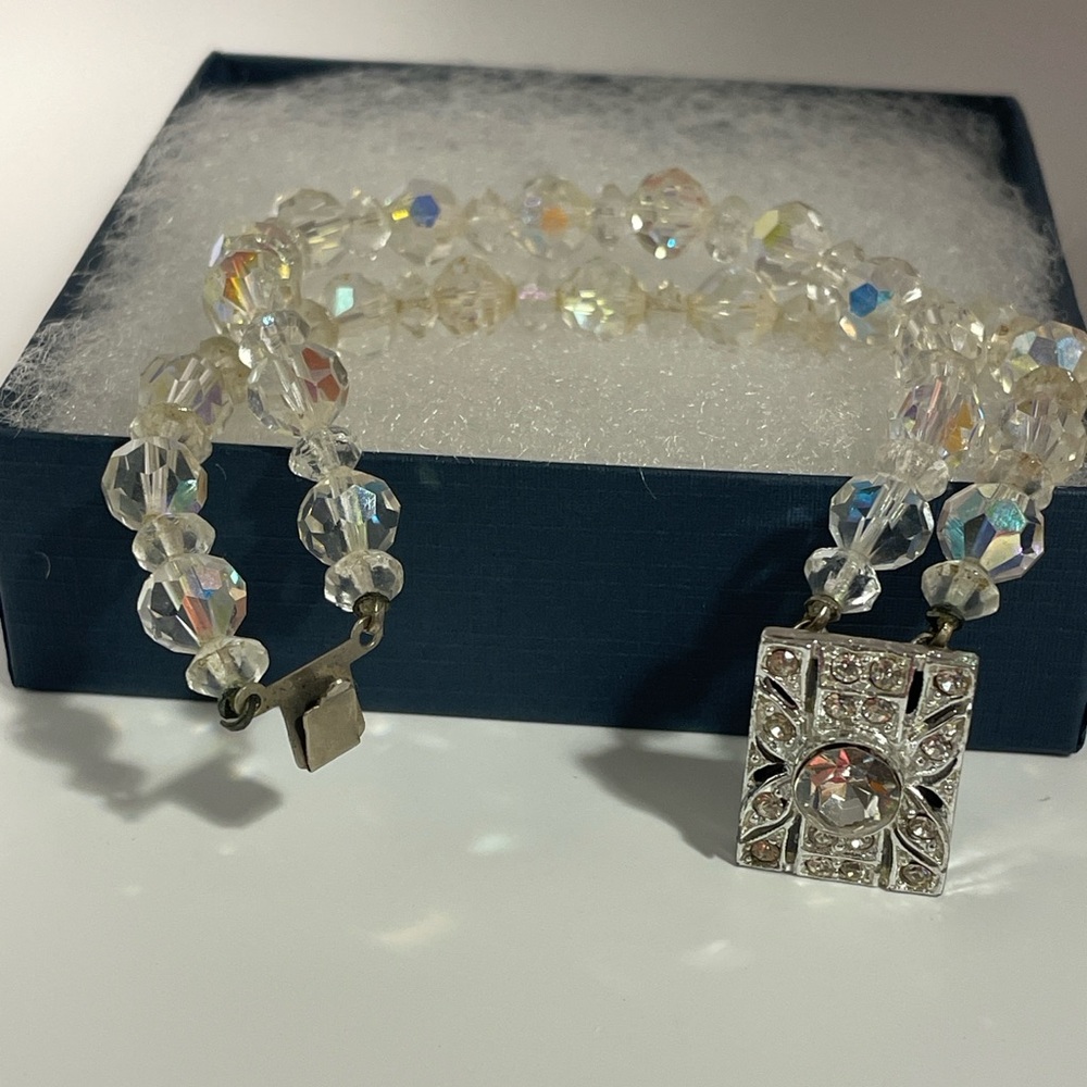 Vintage 7.25” Aurora Borealis Crystal Bracelet ✨ Double Strand AB Beads ✨ - Picture 4 of 12